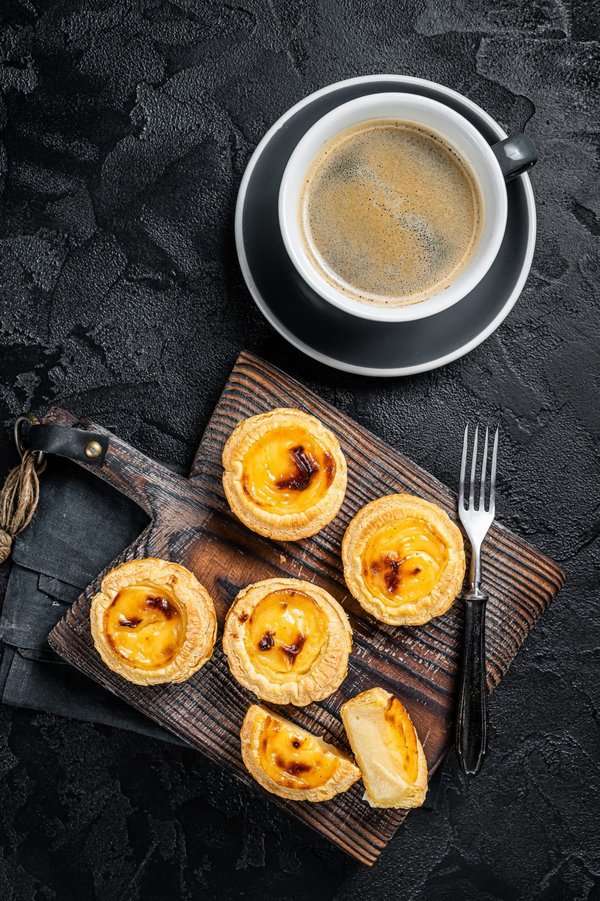 Quels sont les meilleurs outils pour préparer des smoothies et jus frais à la maison ?