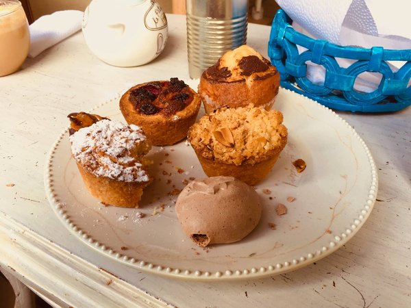 Comment réaliser un baba au rhum classique avec une chantilly maison ?