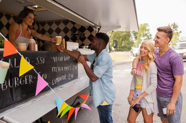 Location de food truck : explorer les plaisirs culinaires en déplacement !